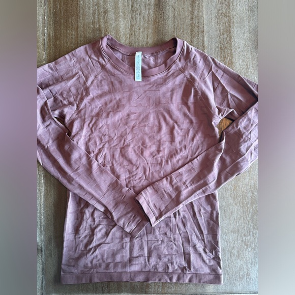 Athleta workout shirt - Picture 2 of 2